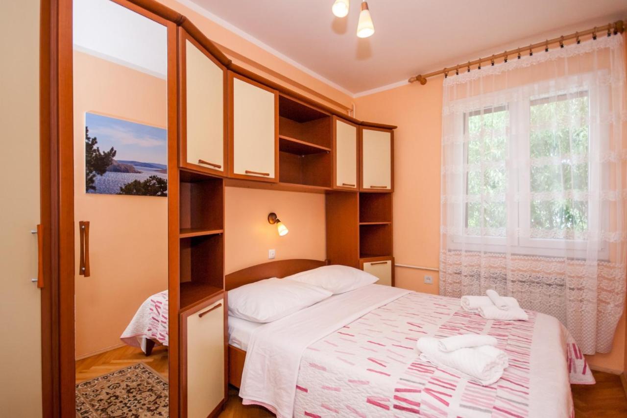 Apartments Surfinia Baška Eksteriør bilde