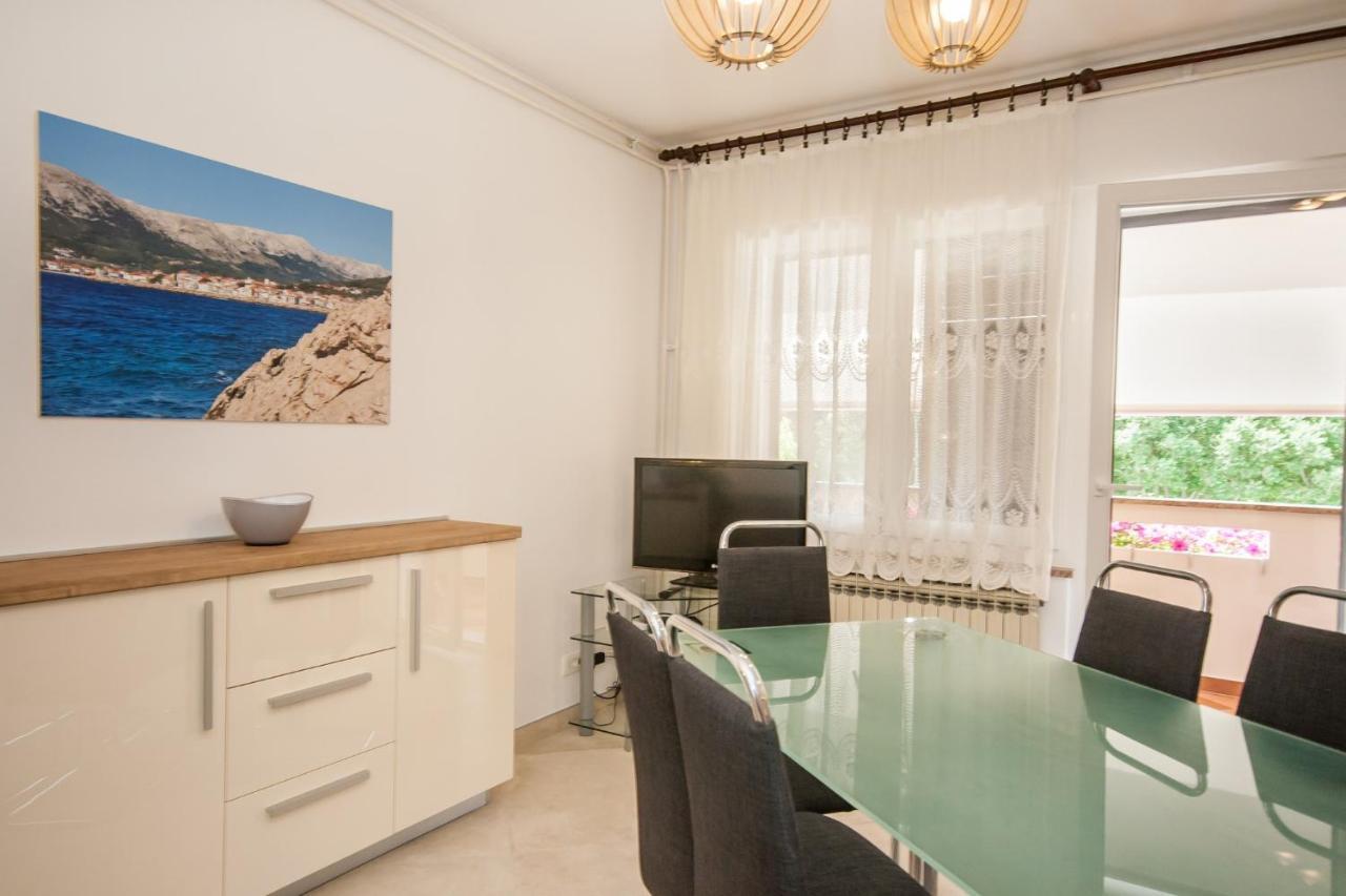 Apartments Surfinia Baška Eksteriør bilde