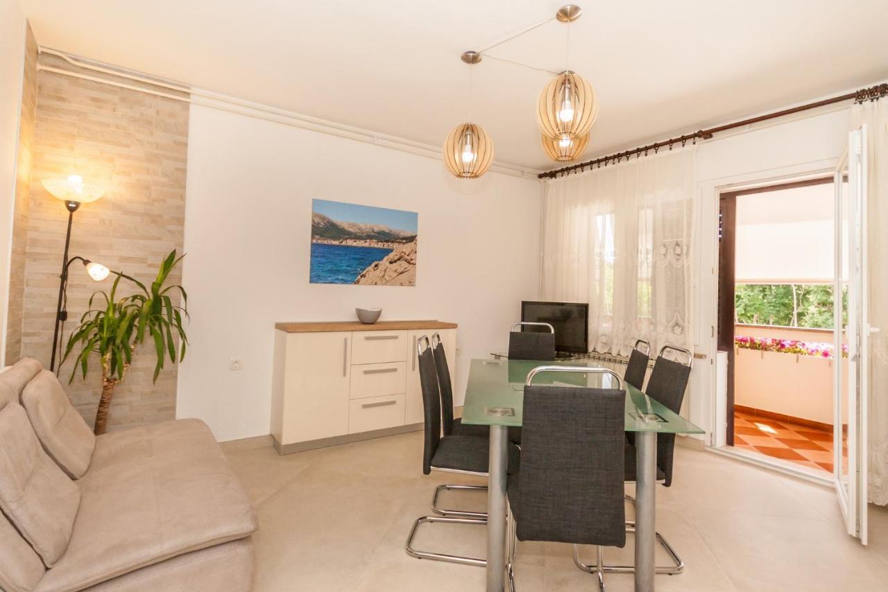 Apartments Surfinia Baška Eksteriør bilde