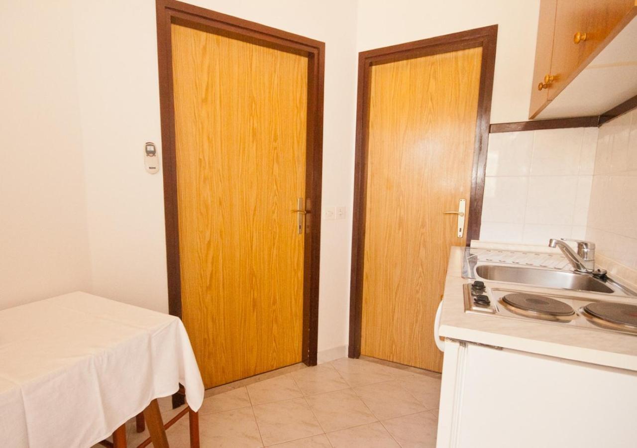 Apartments Surfinia Baška Eksteriør bilde